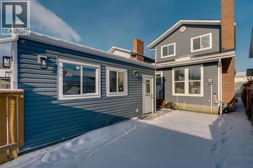 17 Mckernan Road Se, Calgary, AB - Outdoor