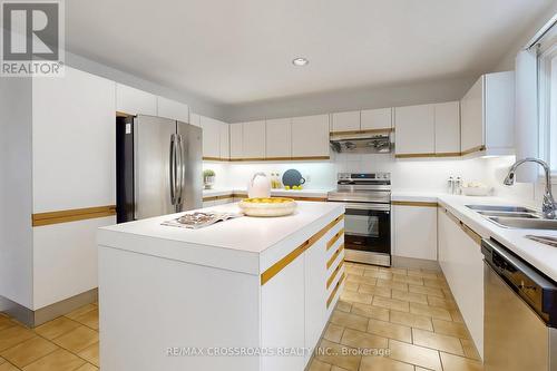 8 Orchid Court, Toronto, ON - Indoor Photo Showing Kitchen With Double Sink