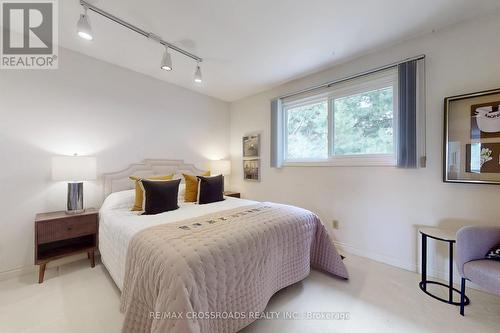 8 Orchid Court, Toronto, ON - Indoor Photo Showing Bedroom