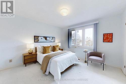8 Orchid Court, Toronto, ON - Indoor Photo Showing Bedroom