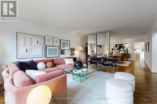 8 Orchid Court, Toronto, ON - Indoor Photo Showing Living Room