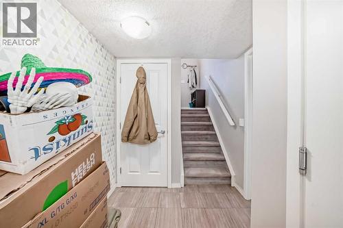 656 Copperpond Boulevard Se, Calgary, AB - Indoor Photo Showing Other Room