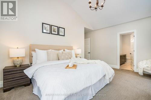 128 Timber Lane, Blue Mountains, ON - Indoor Photo Showing Bedroom