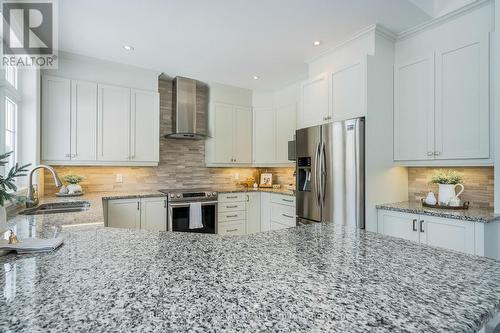 128 Timber Lane, Blue Mountains, ON - Indoor Photo Showing Kitchen With Double Sink With Upgraded Kitchen