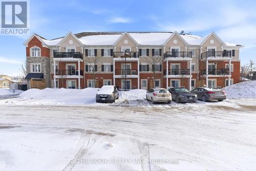 301 - 910 WENTWORTH STREET  Peterborough (Otonabee Ward 1), ON K9J 8R8