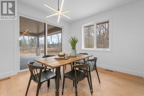 235 Michael'S Way, Prince Edward County (Ameliasburg Ward), ON - Indoor Photo Showing Dining Room