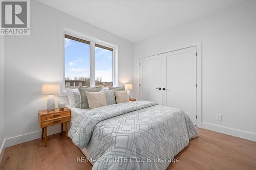 235 Michael'S Way, Prince Edward County (Ameliasburg Ward), ON - Indoor Photo Showing Bedroom