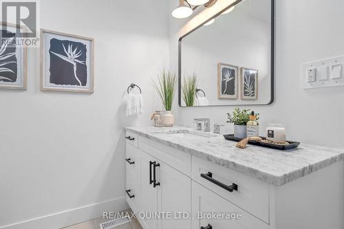 235 Michael'S Way, Prince Edward County (Ameliasburg Ward), ON - Indoor Photo Showing Bathroom