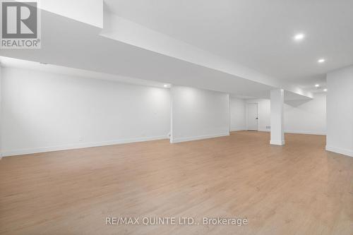 235 Michael'S Way, Prince Edward County (Ameliasburg Ward), ON - Indoor Photo Showing Other Room