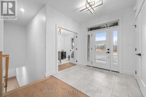 235 Michael'S Way, Prince Edward County (Ameliasburg Ward), ON - Indoor Photo Showing Other Room