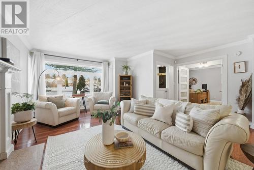 41 Freeman Drive, Port Hope, ON - Indoor Photo Showing Living Room