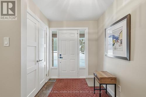 Spacious foyer - 1601 Rocklands Road, Peterborough (Monaghan Ward 2), ON - Indoor Photo Showing Other Room