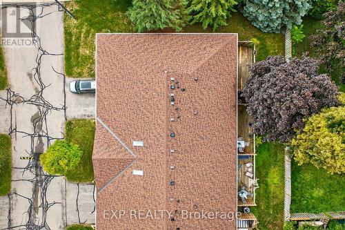 2 - 20 Courtland Drive, Brantford, ON - Outdoor