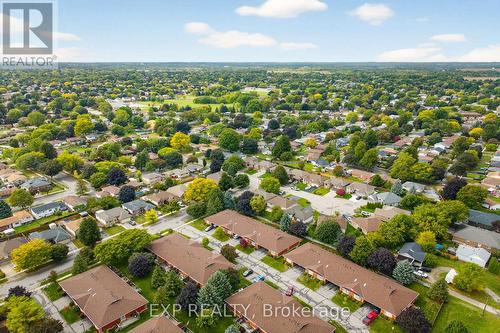 2 - 20 Courtland Drive, Brantford, ON - Outdoor With View