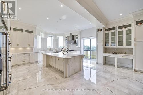 6196 Ravenshoe Road, Georgina, ON - Indoor Photo Showing Kitchen