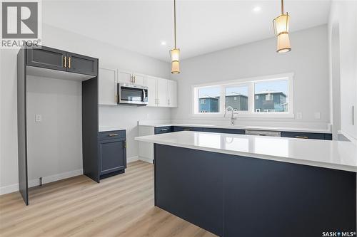 2961 Rosewood Drive, Saskatoon, SK - Indoor Photo Showing Kitchen With Upgraded Kitchen