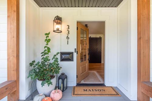 3361 Hall Road, Kelowna, BC - Indoor Photo Showing Other Room