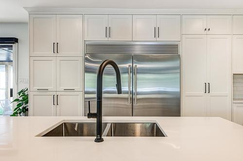 3361 Hall Road, Kelowna, BC - Indoor Photo Showing Kitchen With Double Sink