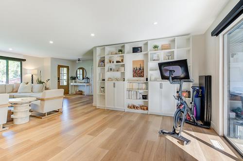 3361 Hall Road, Kelowna, BC - Indoor