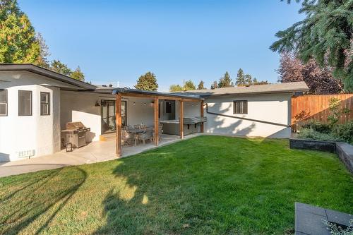 3361 Hall Road, Kelowna, BC - Outdoor