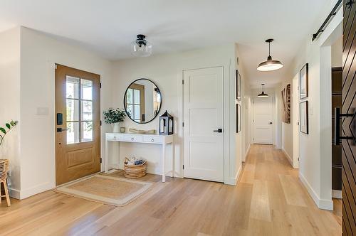 3361 Hall Road, Kelowna, BC - Indoor Photo Showing Other Room