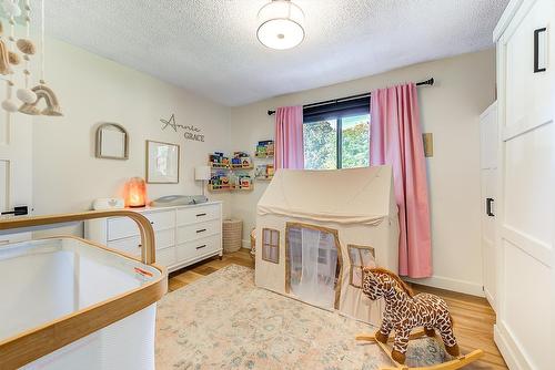 3361 Hall Road, Kelowna, BC - Indoor