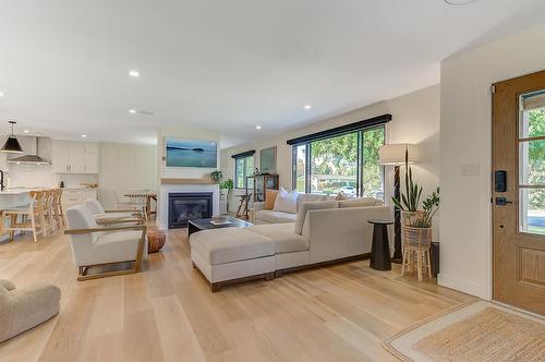 3361 Hall Road, Kelowna, BC - Indoor Photo Showing Living Room With Fireplace