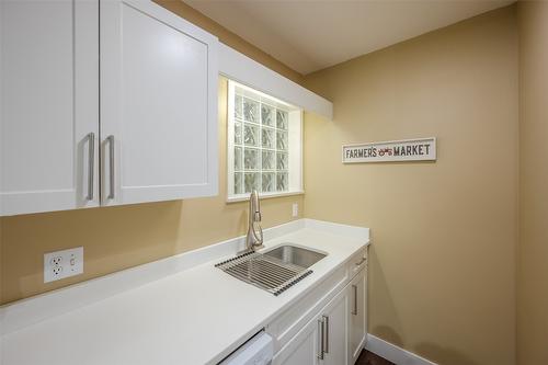 309-640 Main Street, Okanagan Falls, BC - Indoor