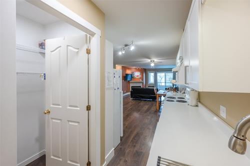 309-640 Main Street, Okanagan Falls, BC - Indoor Photo Showing Other Room