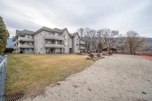 309-640 Main Street, Okanagan Falls, BC - Outdoor