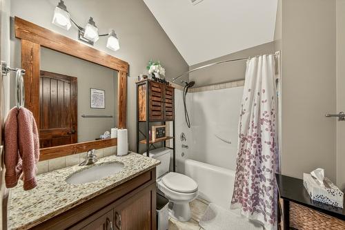 2596 Ledgerock Ridge, Invermere, BC - Indoor Photo Showing Bathroom