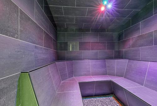 2596 Ledgerock Ridge, Invermere, BC - Indoor Photo Showing Bathroom