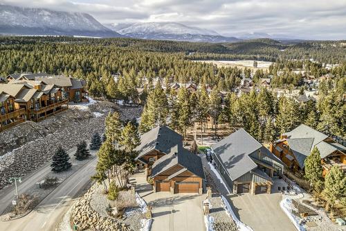2596 Ledgerock Ridge, Invermere, BC - Outdoor With View