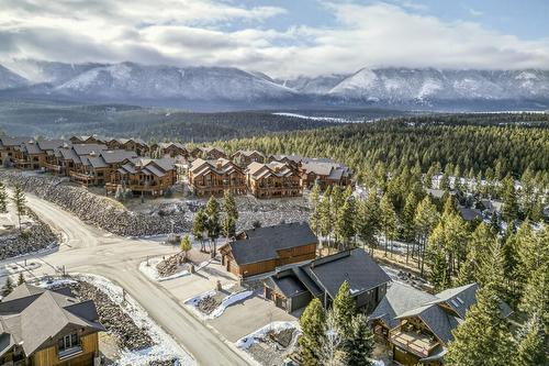 2596 Ledgerock Ridge, Invermere, BC - Outdoor With View