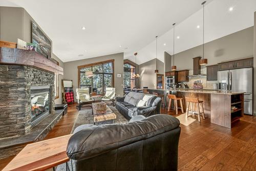 2596 Ledgerock Ridge, Invermere, BC - Indoor With Fireplace