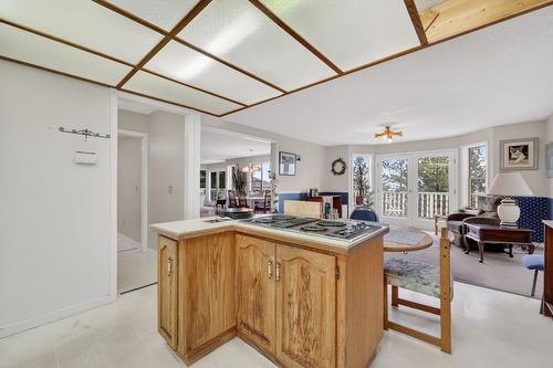 1050 Bartholomew Court, Kelowna, BC - Indoor