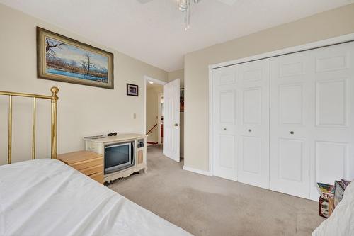 1050 Bartholomew Court, Kelowna, BC - Indoor Photo Showing Bedroom