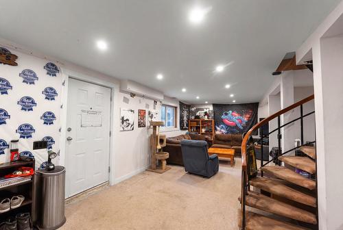 9391 Glenmore Road, Lake Country, BC - Indoor Photo Showing Other Room