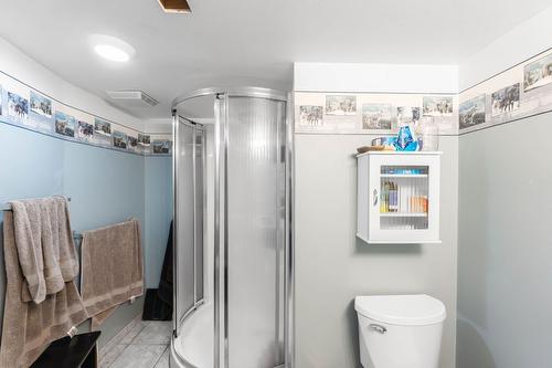 9391 Glenmore Road, Lake Country, BC - Indoor Photo Showing Bathroom