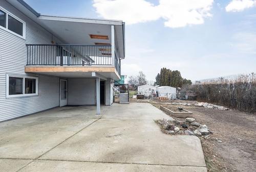 9391 Glenmore Road, Lake Country, BC - Outdoor