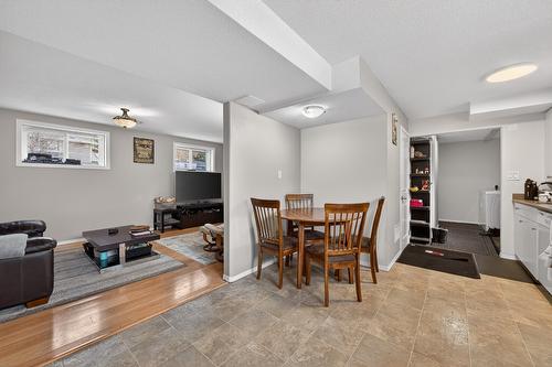 2331 Briarwood Avenue, Kamloops, BC - Indoor
