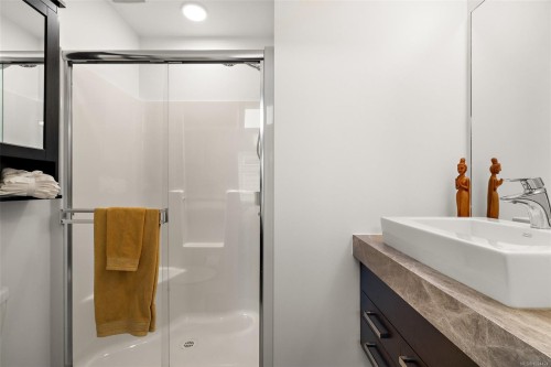 113-2733 Peatt Rd, Langford, BC 