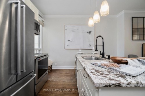 215 Yarmouth Road, Toronto, ON - Indoor Photo Showing Kitchen