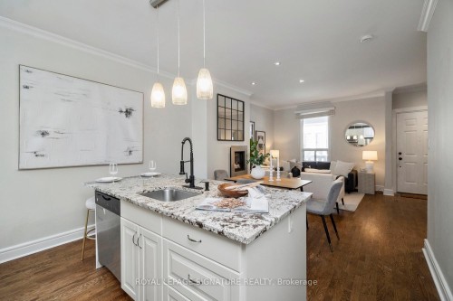 215 Yarmouth Road, Toronto, ON - Indoor Photo Showing Kitchen