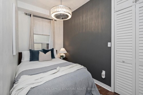 215 Yarmouth Road, Toronto, ON - Indoor Photo Showing Bedroom