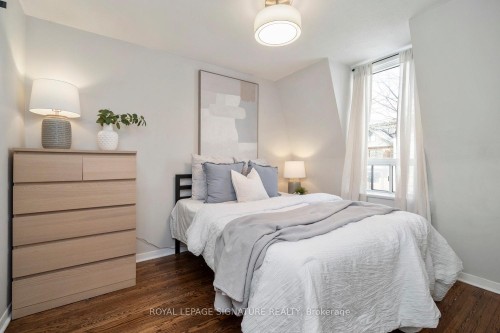 215 Yarmouth Road, Toronto, ON - Indoor Photo Showing Bedroom