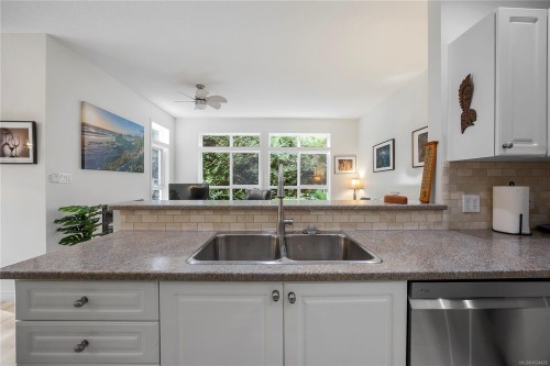 1C-3000 Oak St, Chemainus, BC 