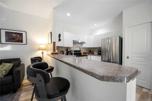 1C-3000 Oak St, Chemainus, BC 