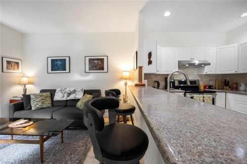 1C-3000 Oak St, Chemainus, BC 