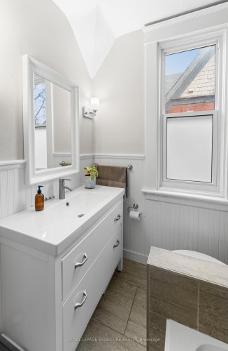 58 Hohner Avenue, Kitchener, ON - Indoor Photo Showing Bathroom